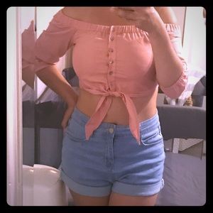 ❌SOLD❌ Pink crop top 💕
